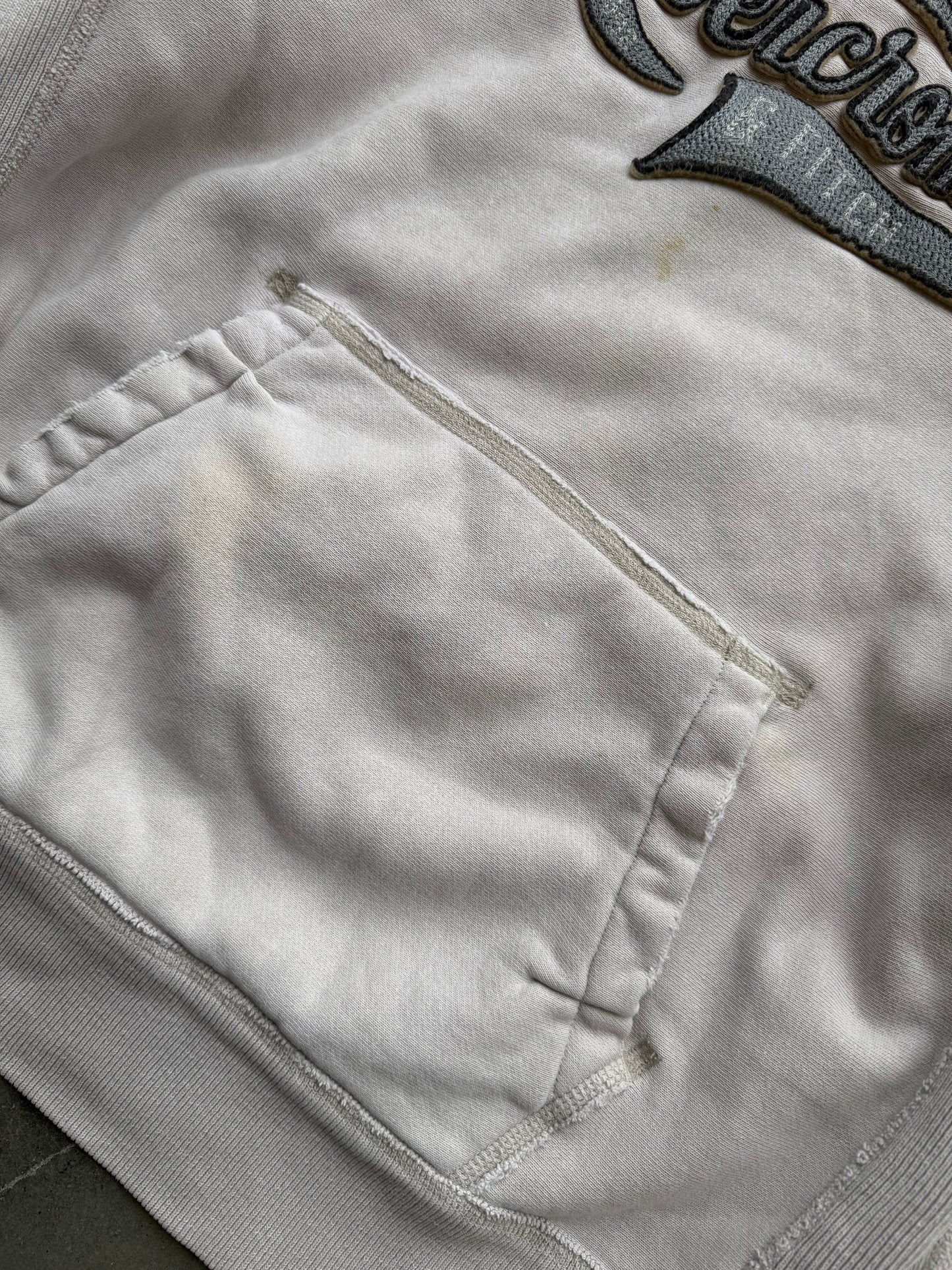 Vintage Y2K Heavyweight Abercrombie & Fitch Embroidered Mens Hoodie (  Large )