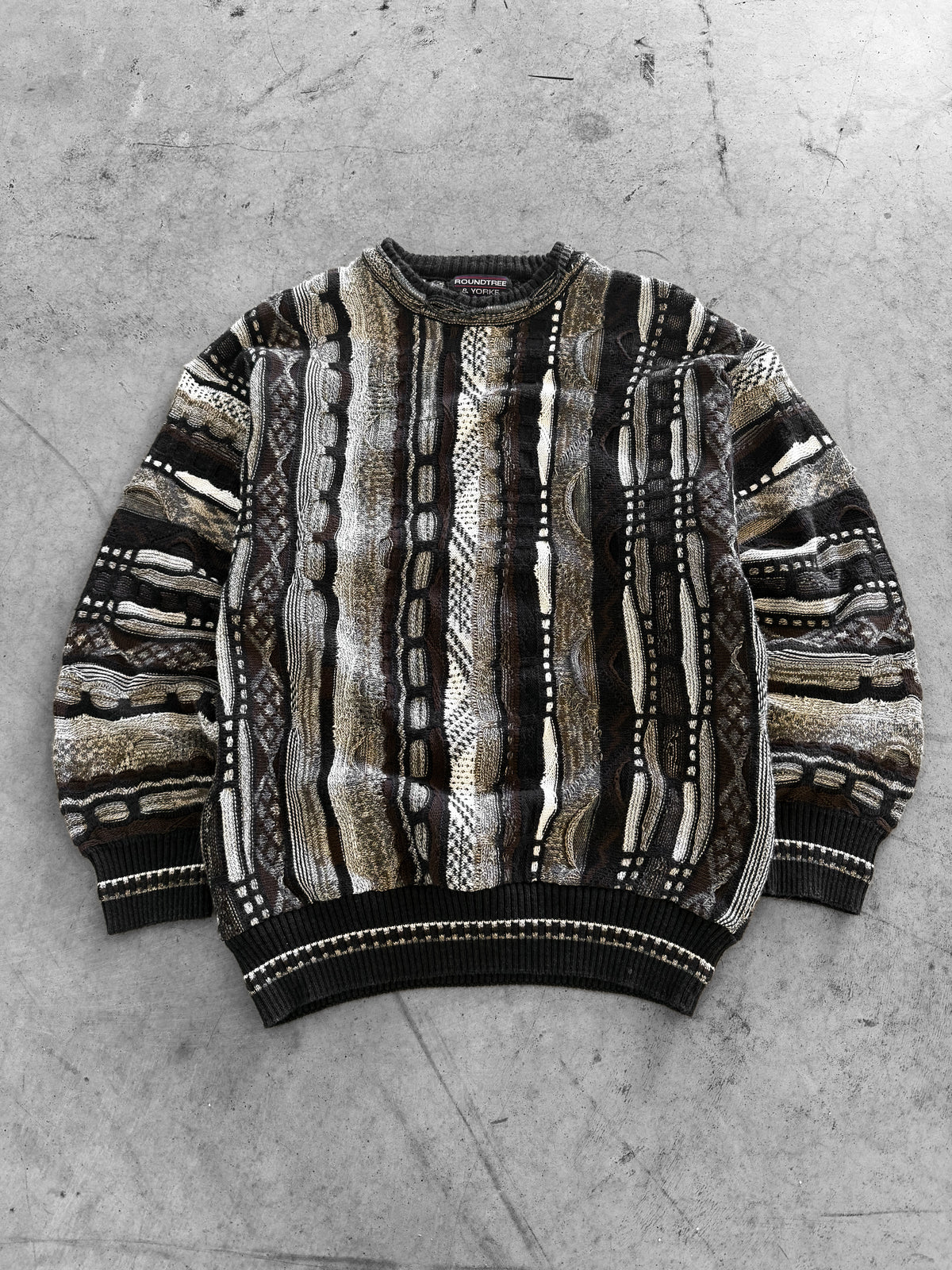 Vintage 1990s 3D Knit Roundtree & Yorke Multicolored Mens Sweater ( Medium )