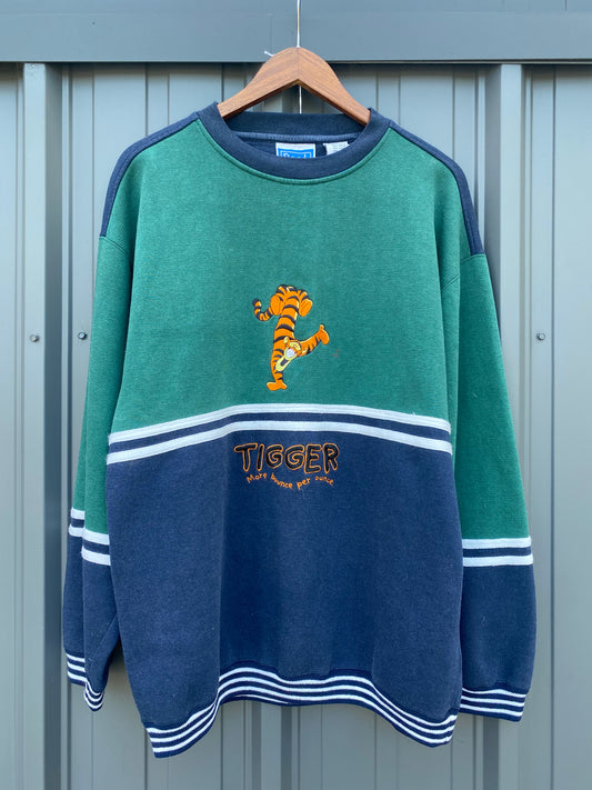 Vintage 90’s Tigger Pooh Two Tone Crewneck ( XL )