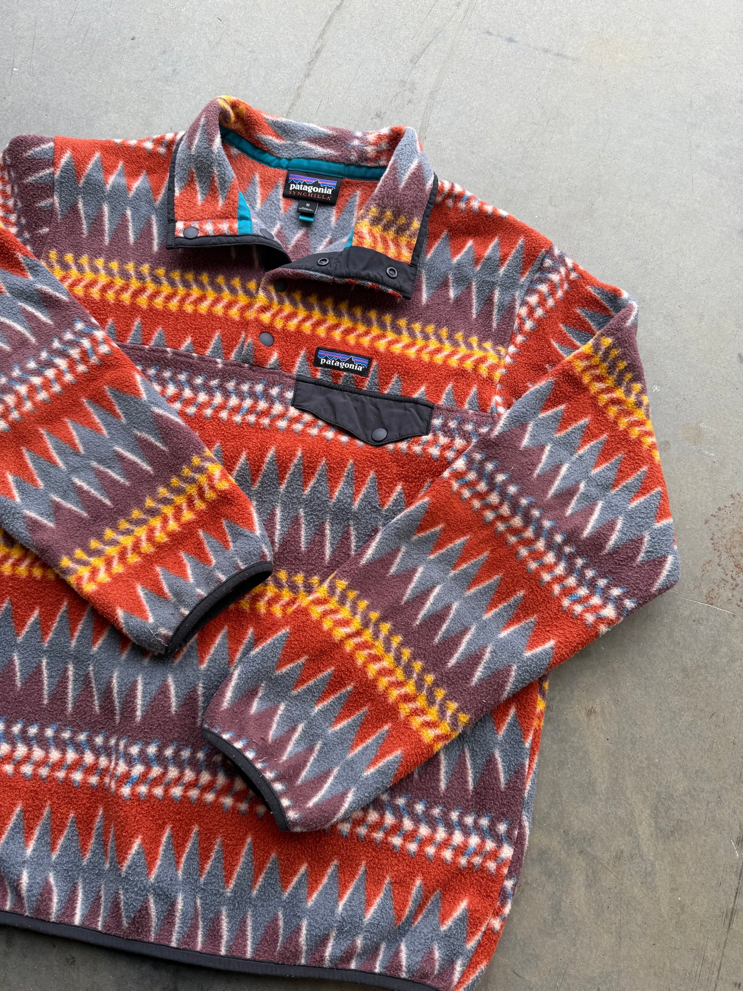 Vintage 2000s Patagonia Synchilla Aztec Fleece ( Medium )